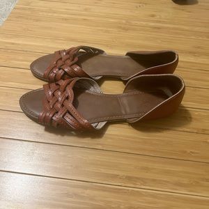 Universal Thread sandals